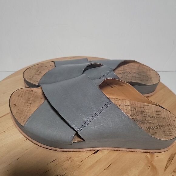 Kork-Ease Women's Tutsi Cross-Band Leather Sandal Blue Grey Size 9 M - Picture 2 of 5